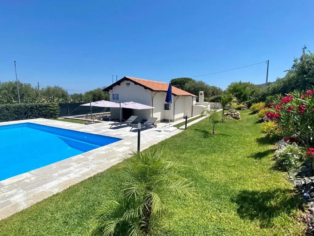 flAle's holiday house