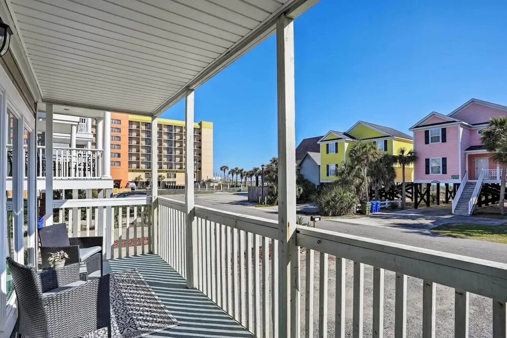 Walk to Surfside Beach: Studio w/ Covered Balcony