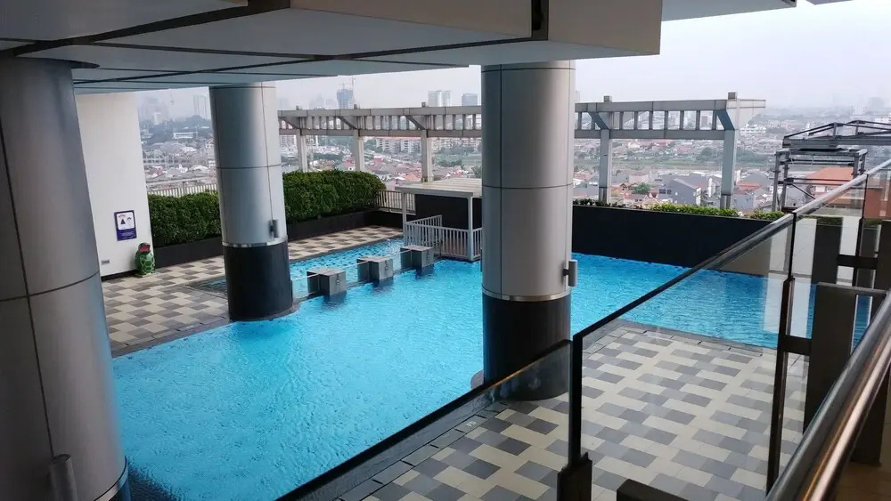 Big Studio at Cosmo Terrace Apartment Thamrin City By Travelio