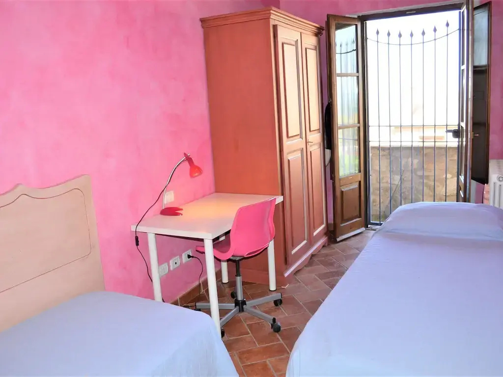 Apartment in Medieval Village, Splendid Panoramic View, Shared Swimming Pool