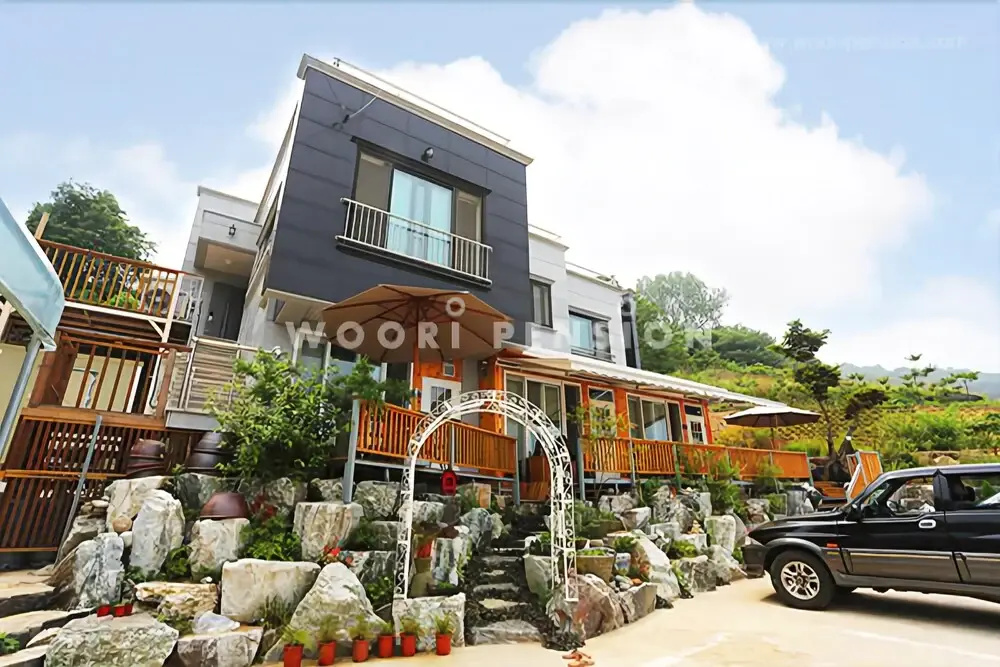 Ganghwa Plumeria Pension