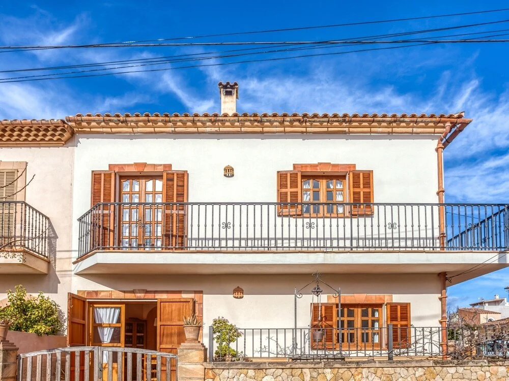 Cosy Holiday Home in S'illot-cala Morlanda With Sea Nearby