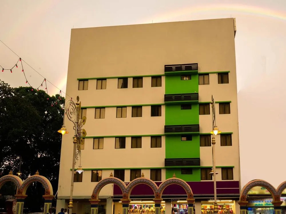 OYO 175 Lotus Hotel