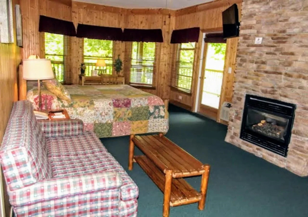 Mitchell's Lodge And Cottages