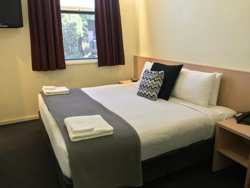 Miami Hotel Melbourne