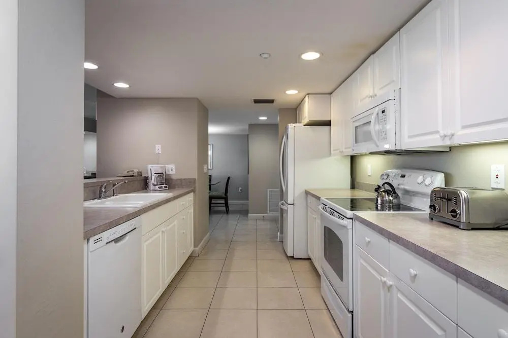 Gullwing 602 - Three Bedroom Condo