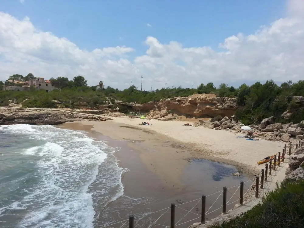 Acogedor Apartamento con Piscina Comunitaria Marina Sant Jordi