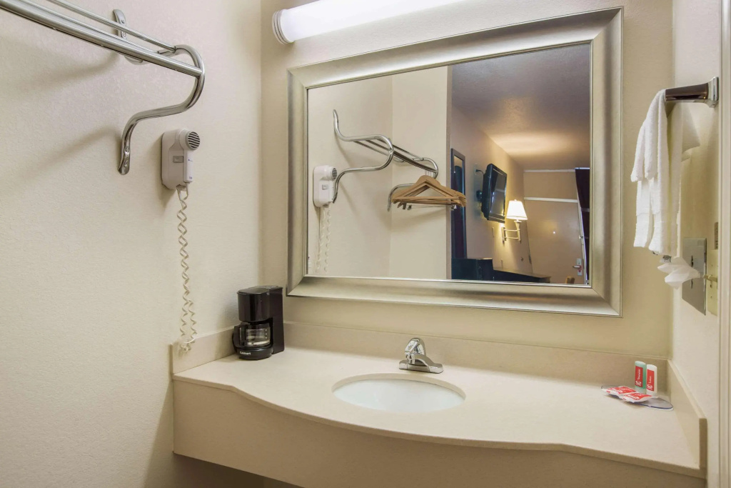 Red Roof Inn Tifton
