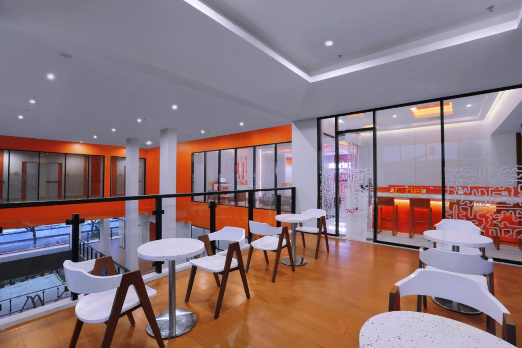 Starlet Hotel BSD City