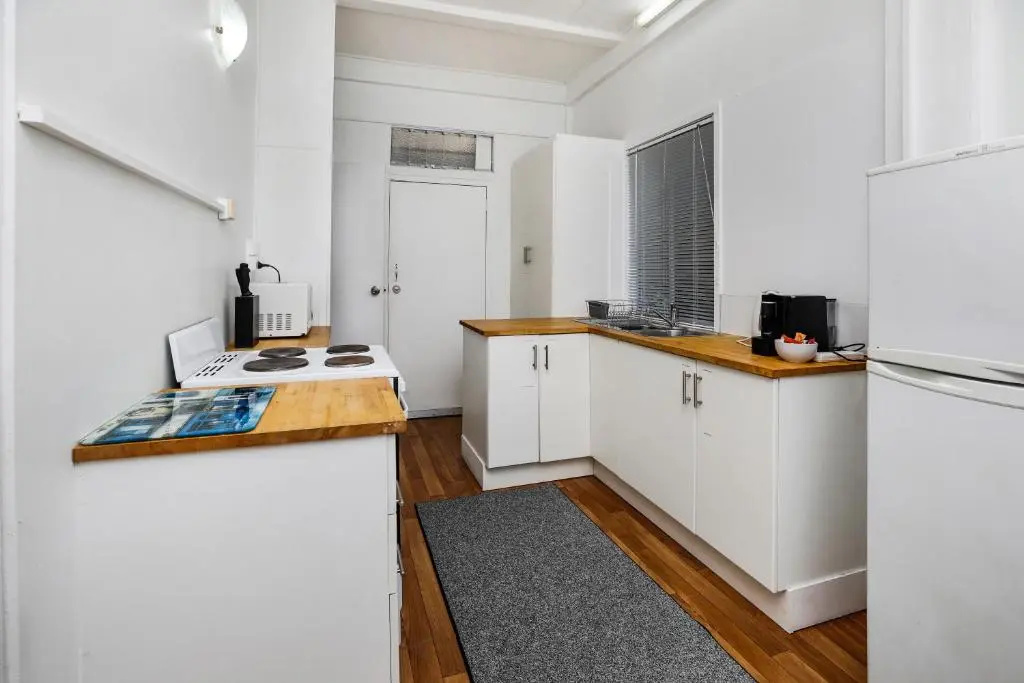 Easy Going Holiday Unit on McKenzie MK6