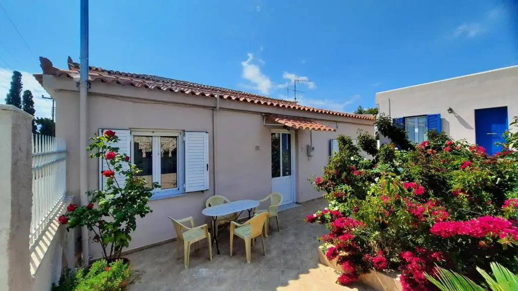 Aegina house1