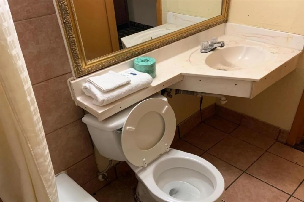 Real Value Inn