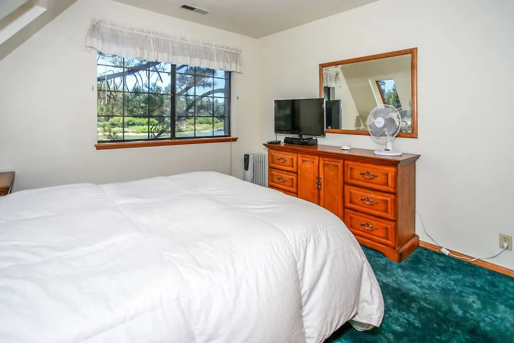 Breezy Estate-114 by Big Bear Vacations