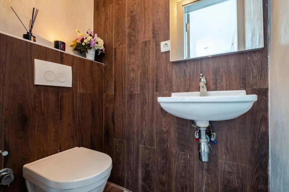 Fascinating Flat Near City s Mall With Terrace