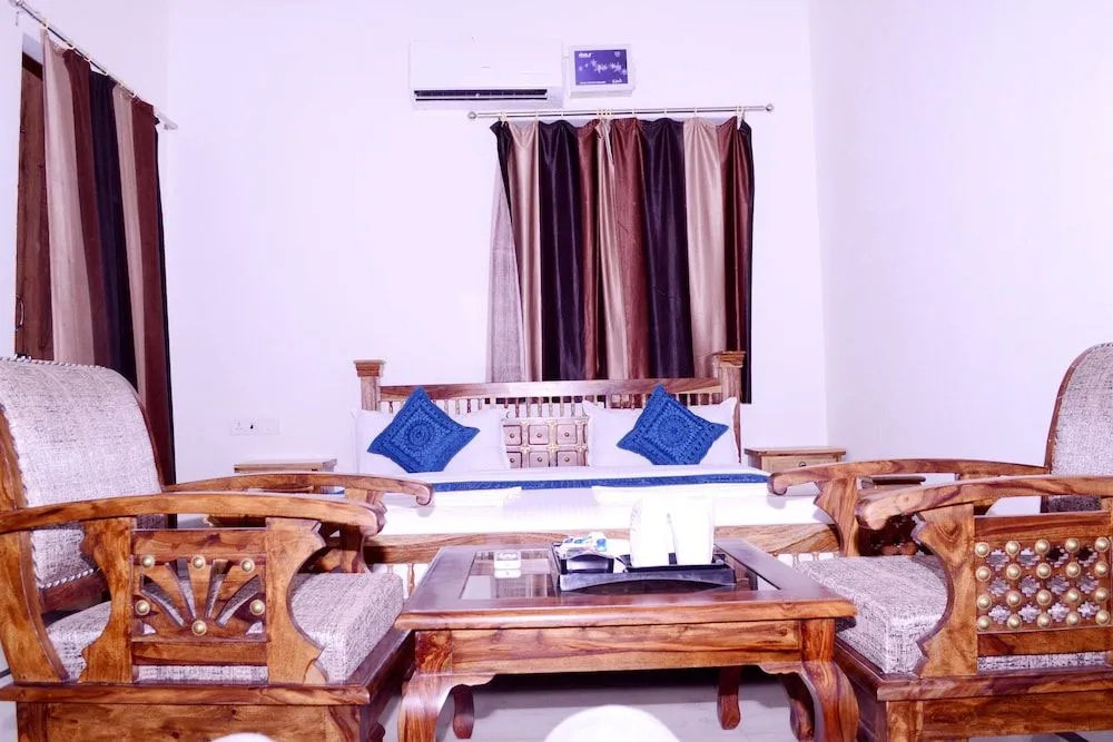 Sartaj Hotel