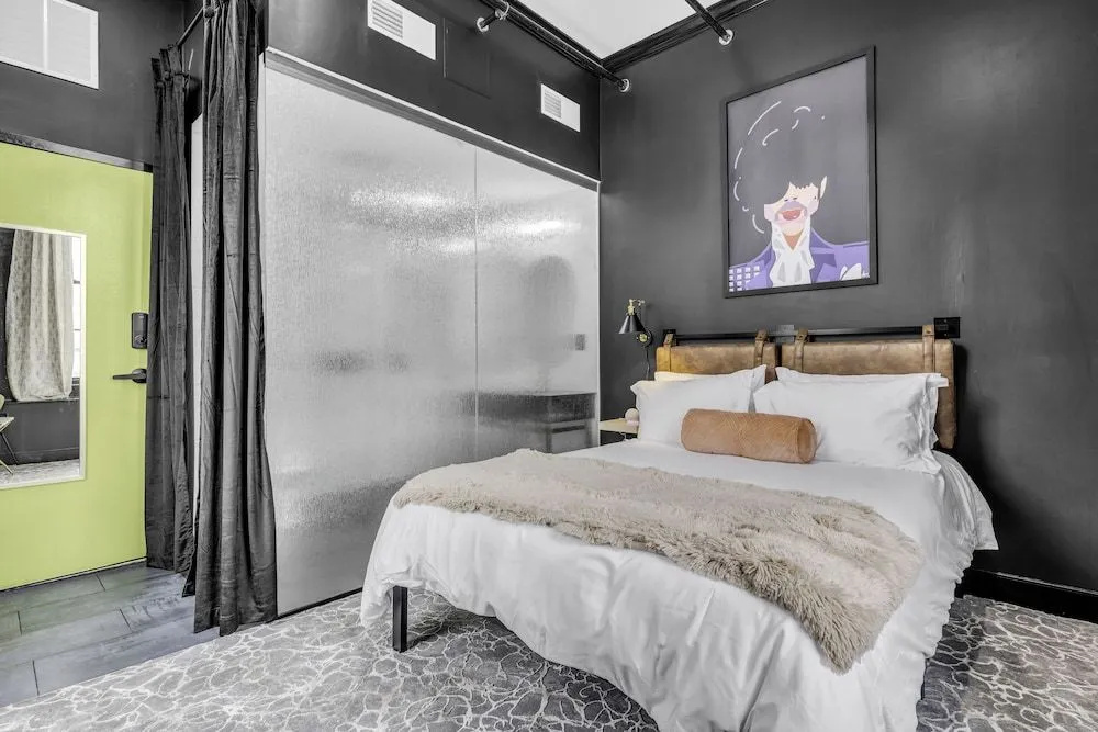 ONE South Boutique Hotel & Venue