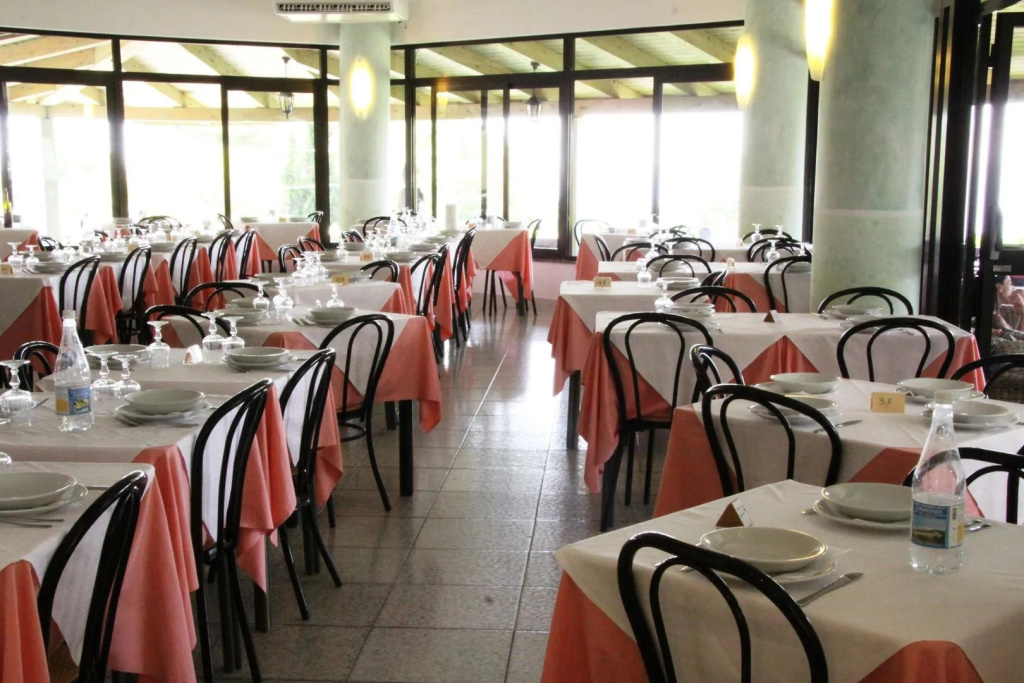 Hotel MARINELLA - Private Free Parking - Grotticelle Beach 200 m