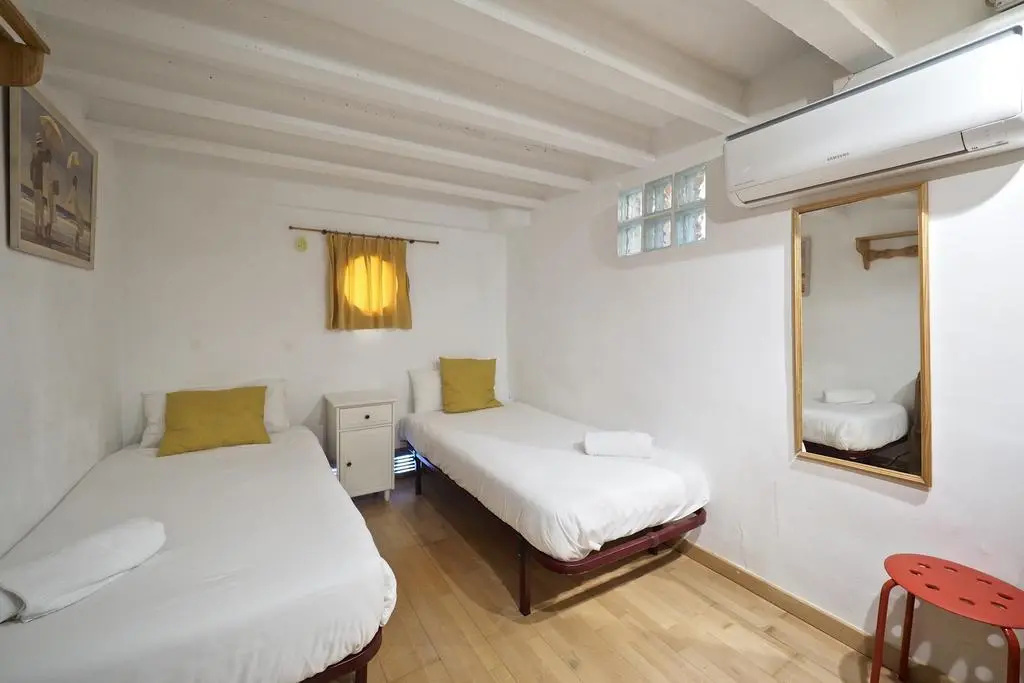 Suites4days Les Corts House