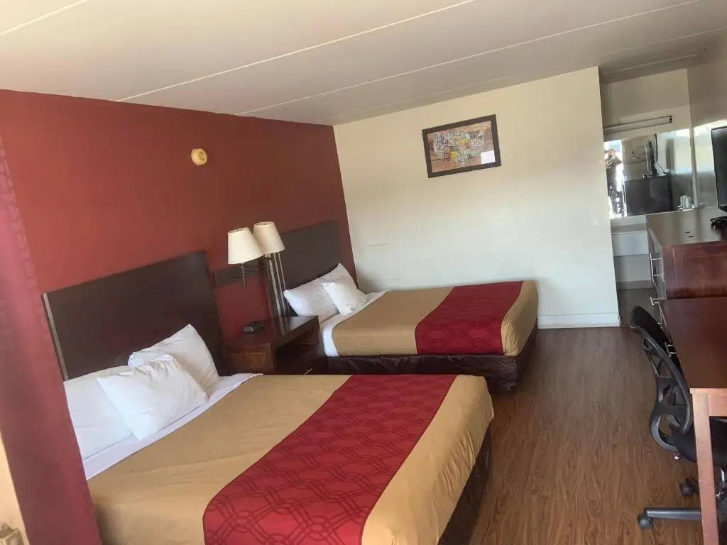King\s Inn Motel