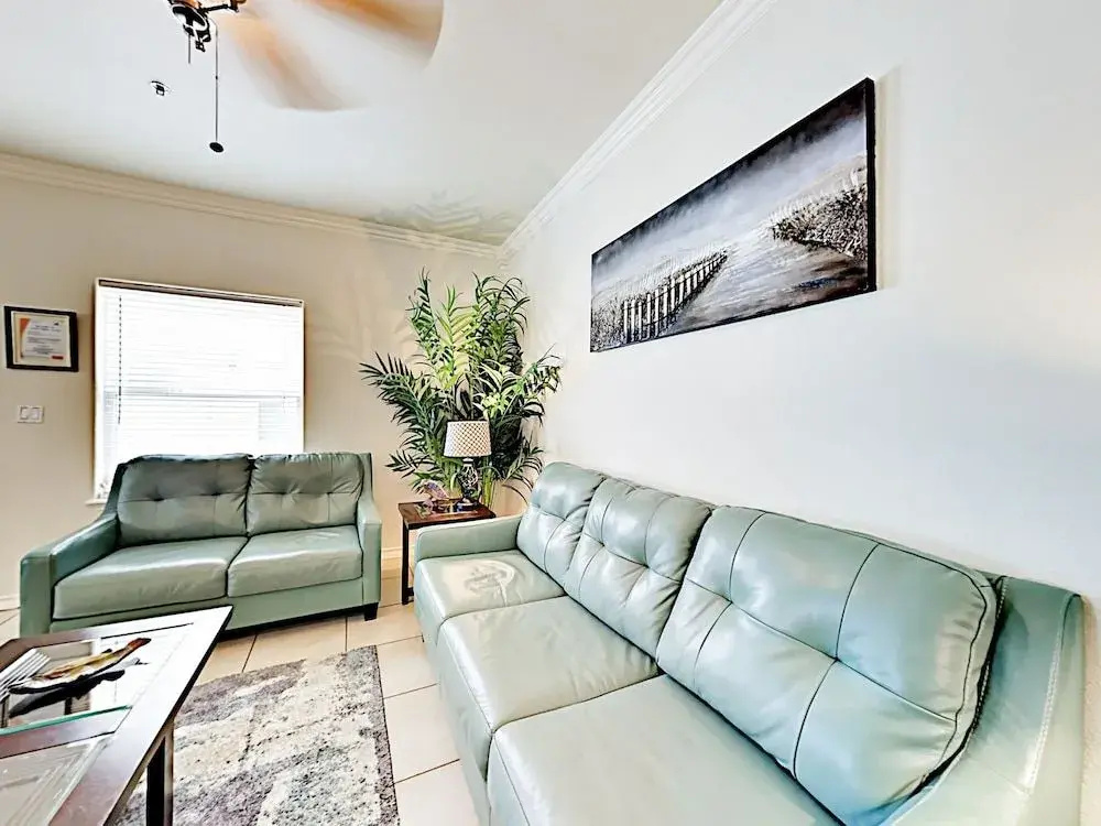 East Gardenia Condo Unit 2 Condo