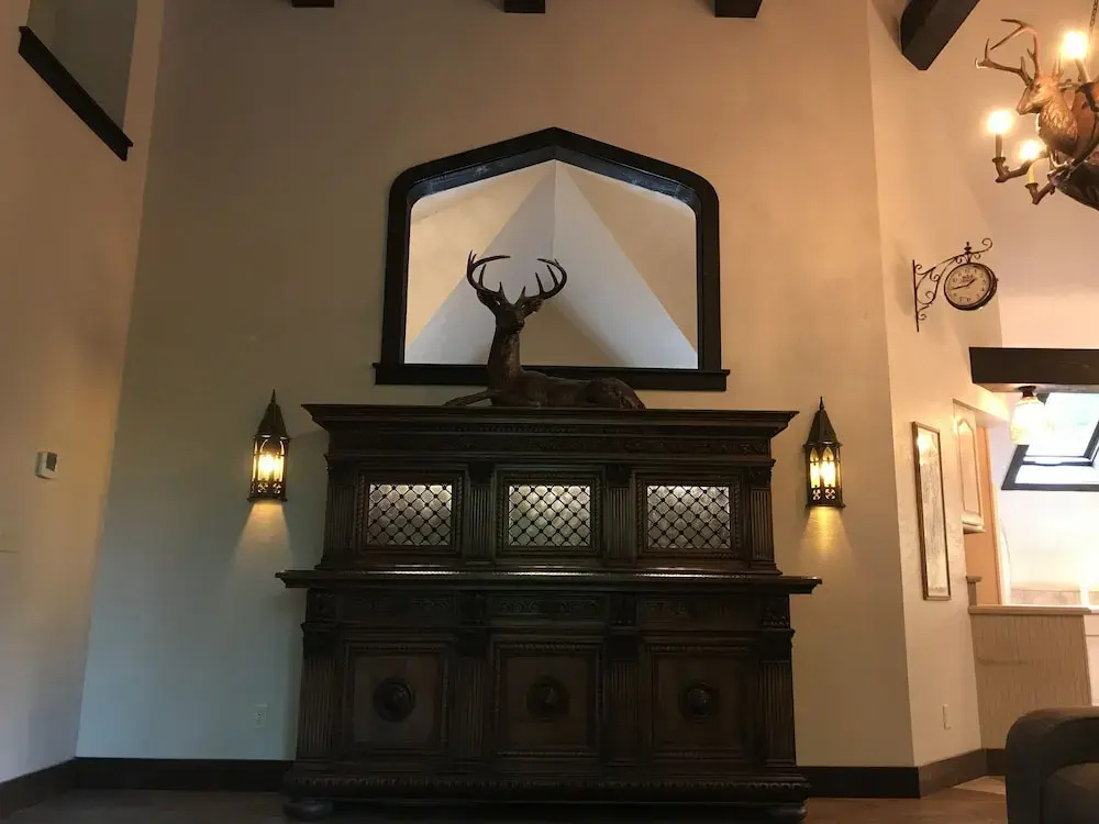 HIGHLANDS CASTLE overlooking Lake George plus 2 other CASTLES & SUITES