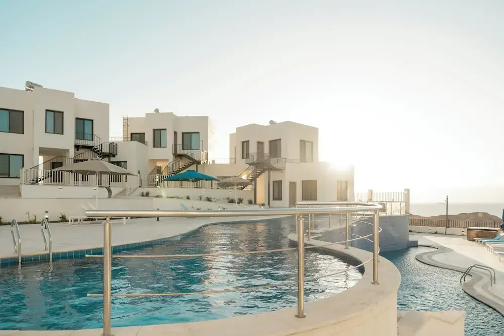 Diamond Palm Hotel & Resort