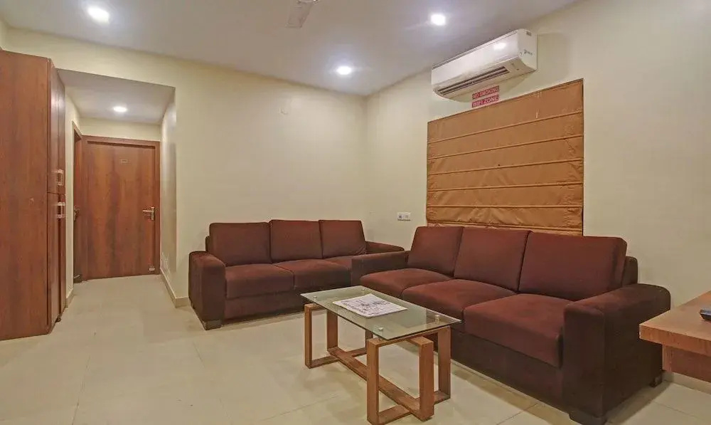 Fabhotel Dream Plaza