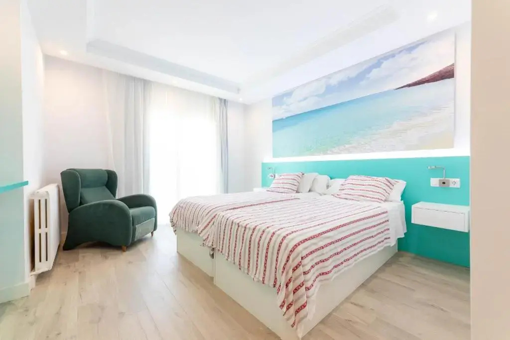 VILLA BAULÓ - moderna villa con piscina y vistas al mar en Can Picafort