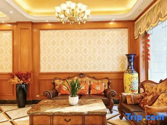 Zhenxiong Beihai Hotel (Fourth Middle School | Chishuiyuan Square)