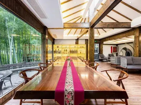 Giraffe Manor Hotel