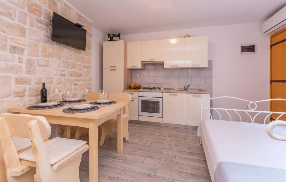 Gorgeous Home In Bibinje With Wifi