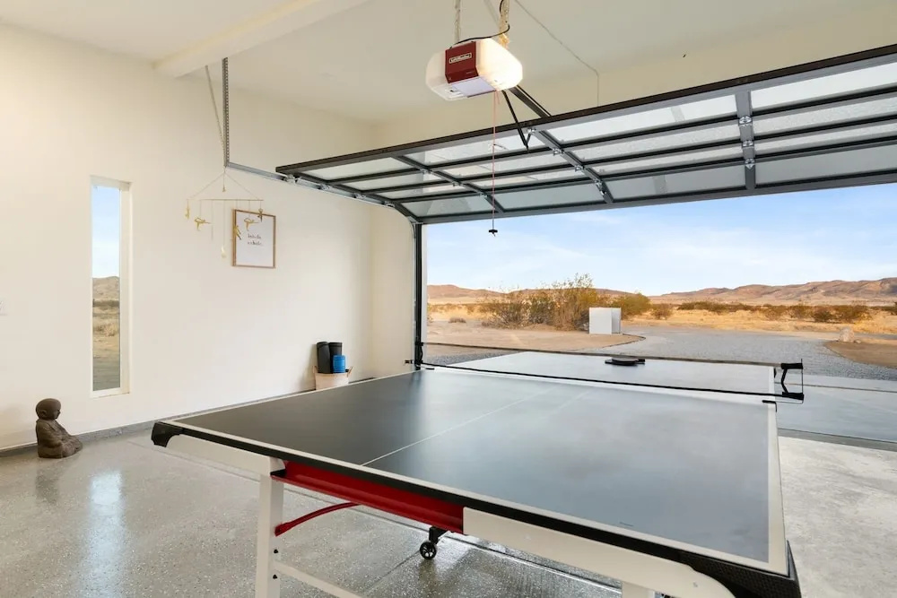 Sun Oro Joshua Tree - Hot Tub, Bbq, Fire Pit & Gameroom 2 Bedroom Home by RedAwning