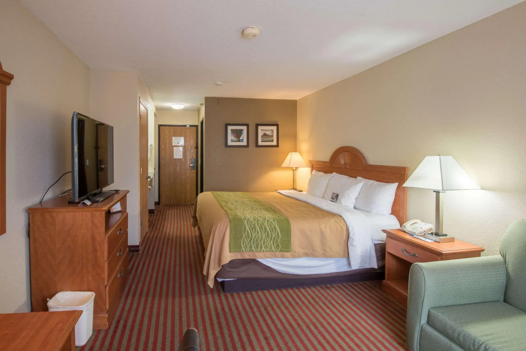 Clarion Pointe Racine - Mount Pleasant