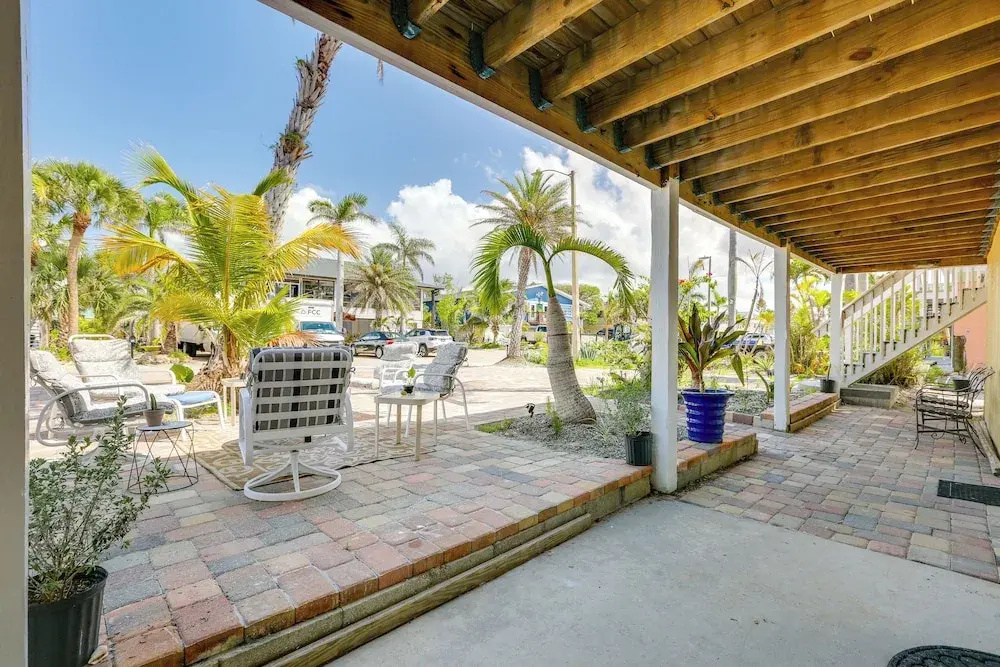 Walk to Beach: Fort Meyers Home w/ Patio!