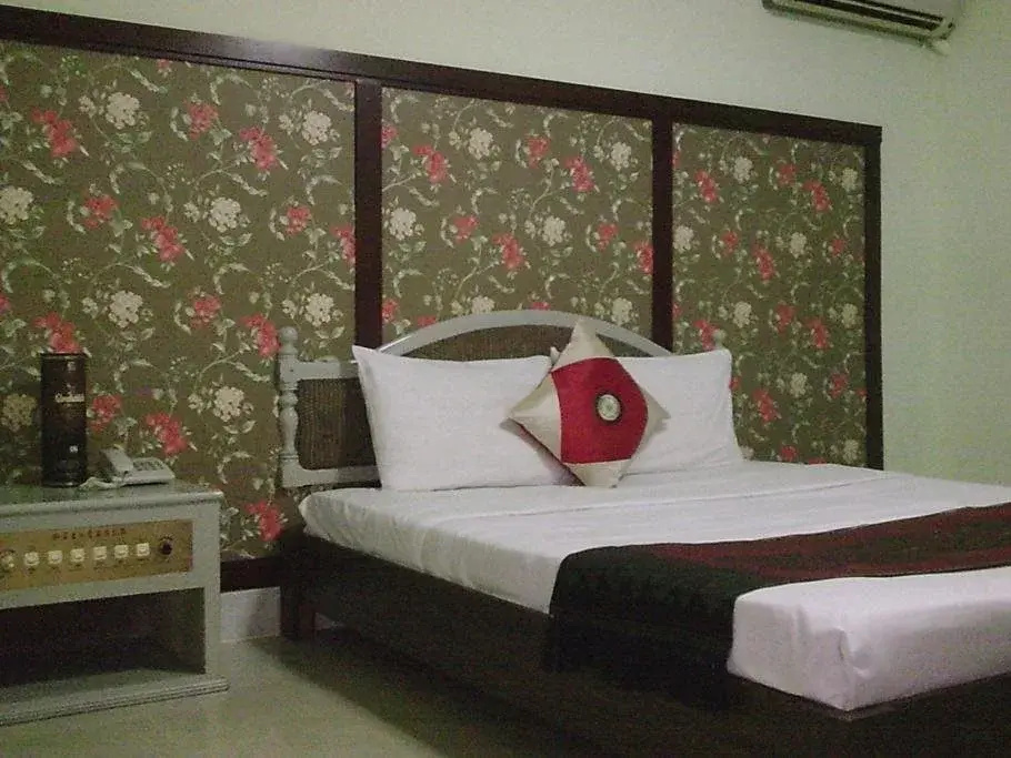 Regal Hotel