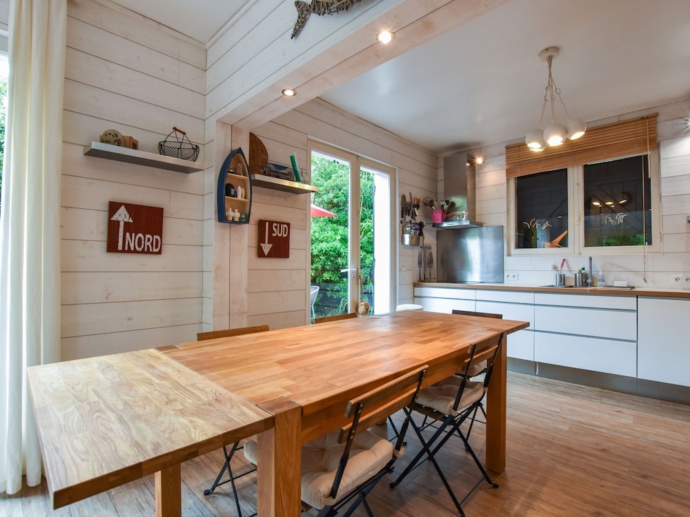 Luxury Villa in Lege-cap-ferret With Swimming Pool