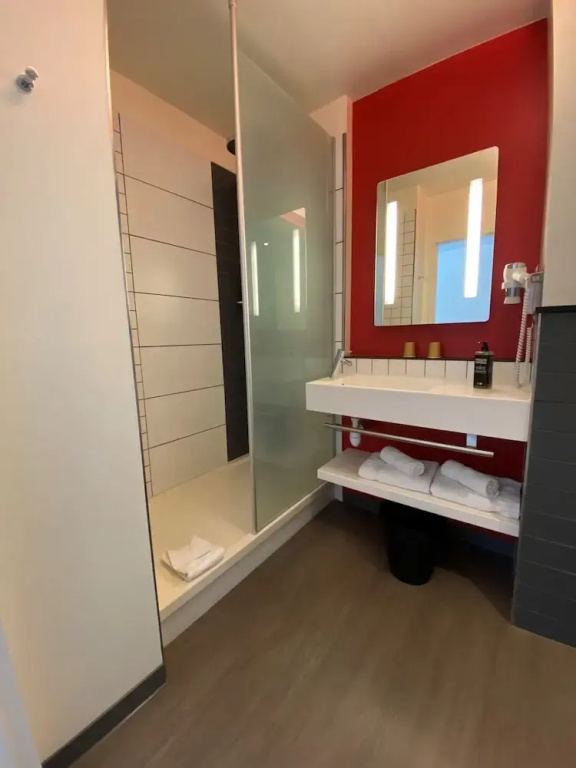 ibis Styles Flers