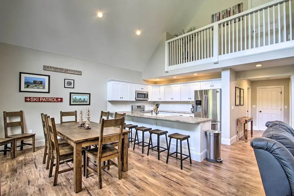 Condo w/ Grill: Walk to North Conway & Cranmore!