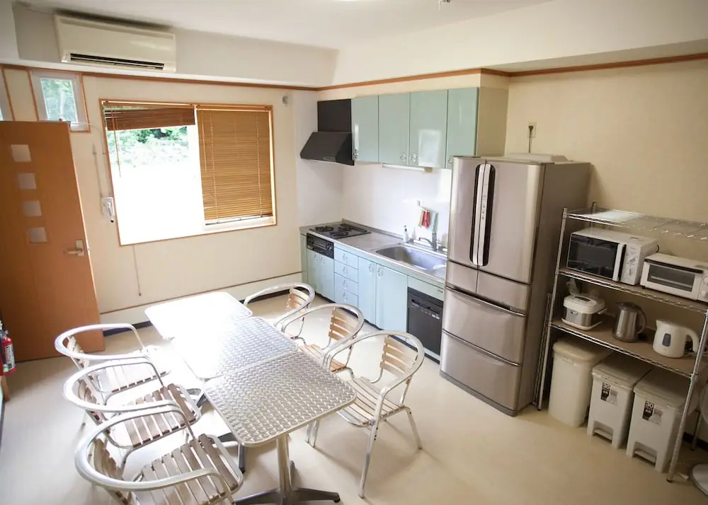 Ishigakijima Sunflower House - Hostel