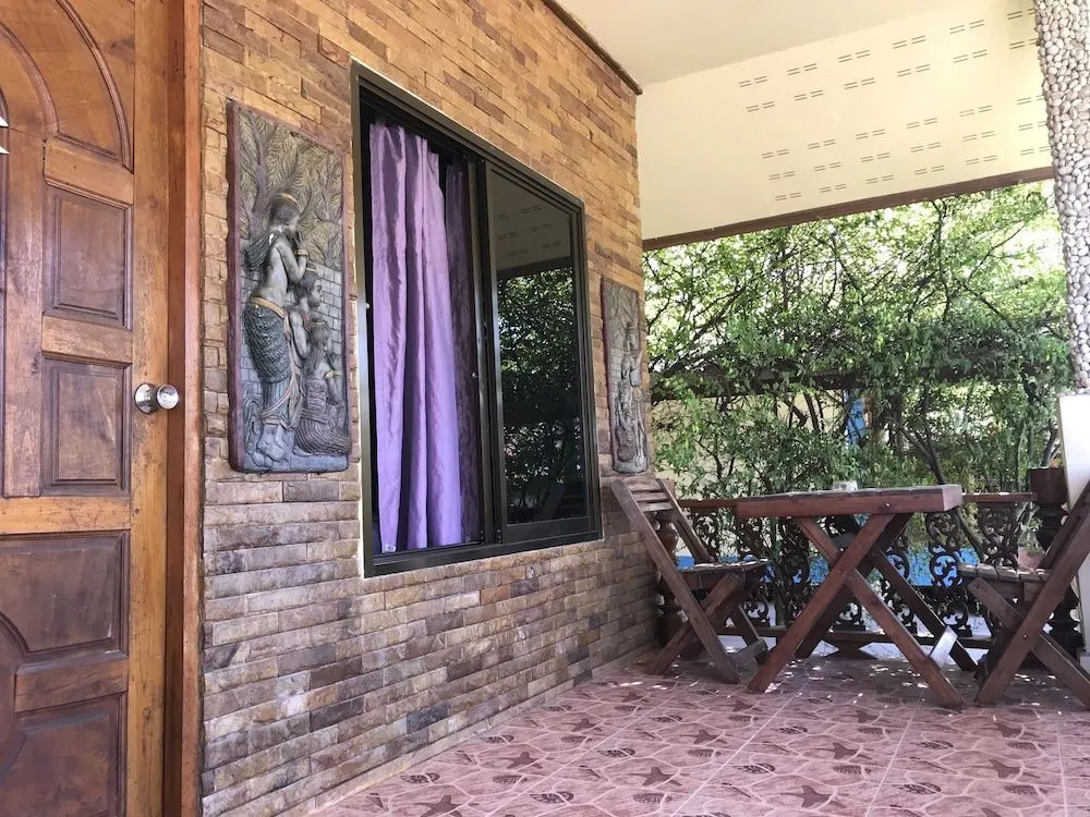 Phupha Inn Resort