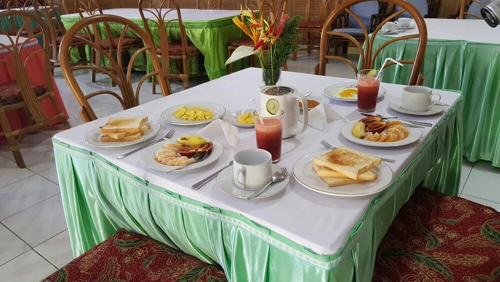 Madarana Hotel