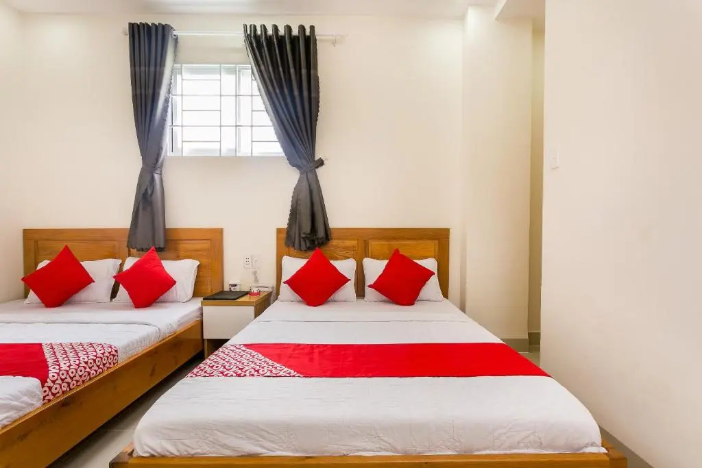 Marine Hotel & Apartment