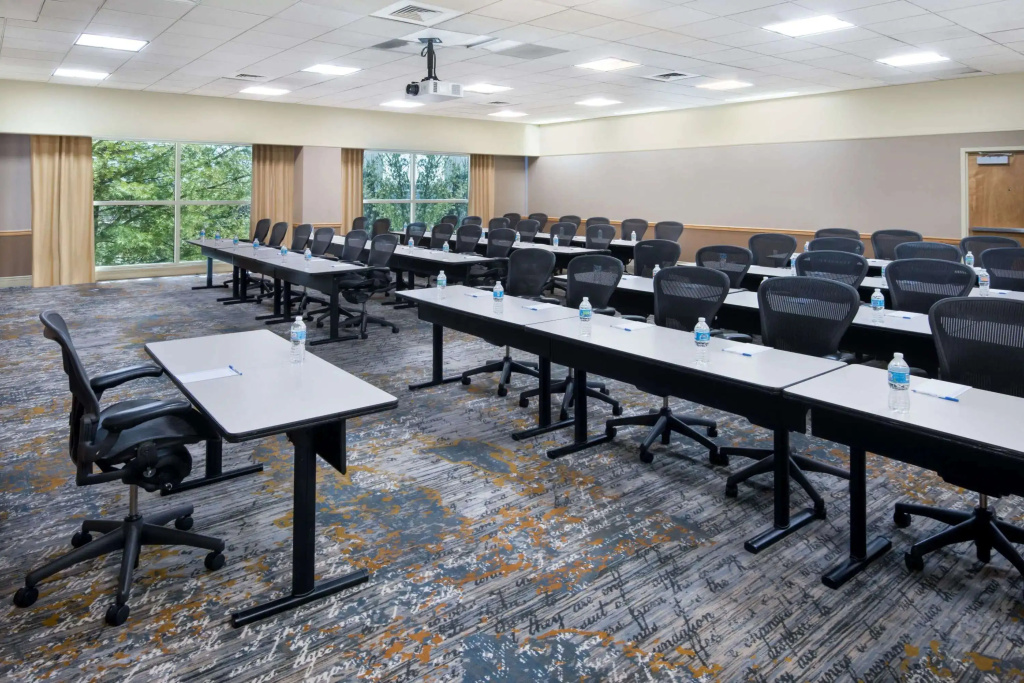 Hamilton Park Hotel & Conference Center