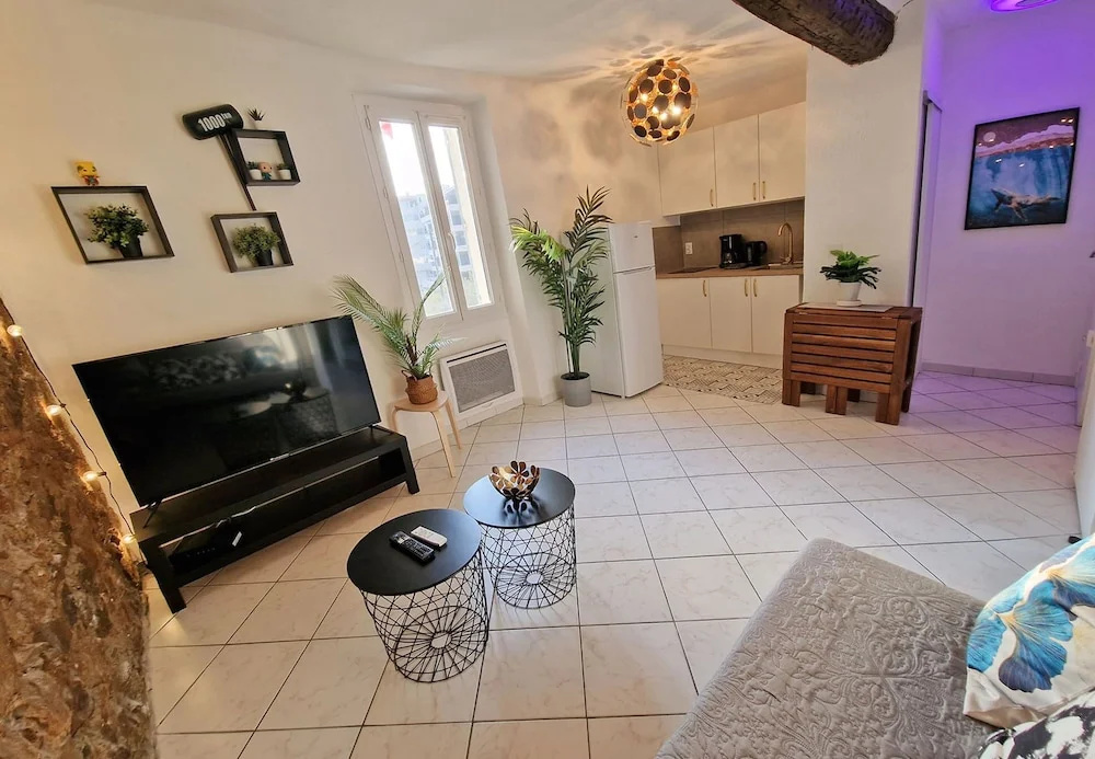 GregBnb Le Lacordaire Toulon Ouest