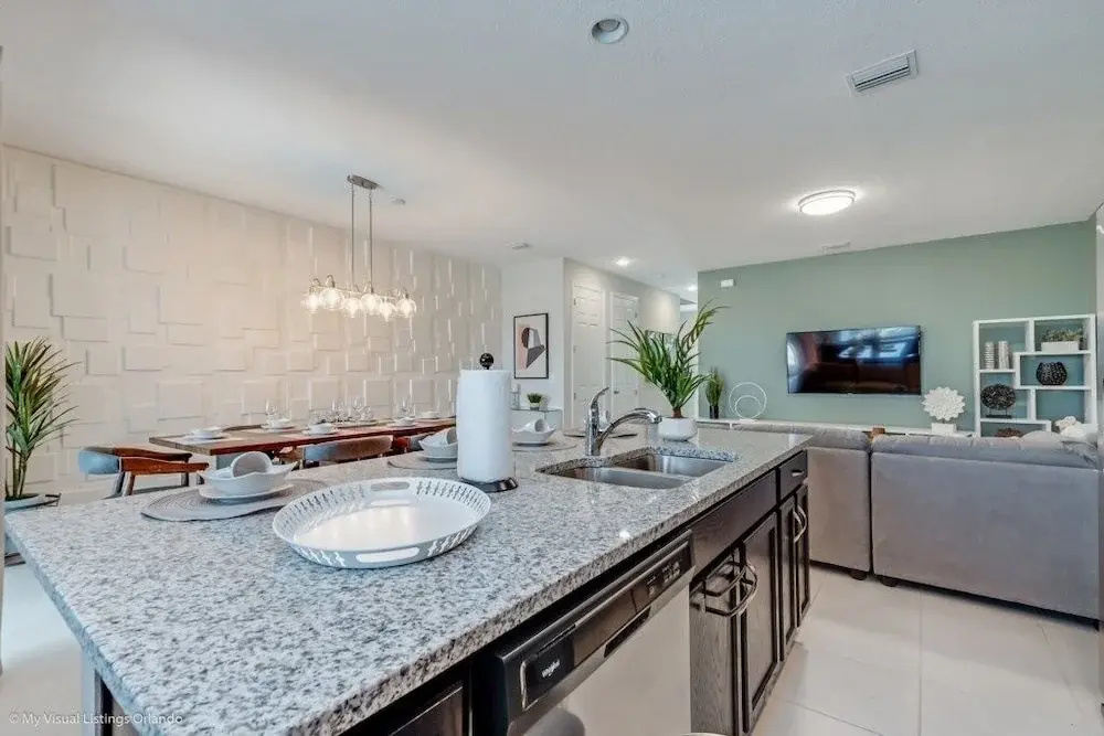 1545carey 4 Bedroom Townhouse by Redawning