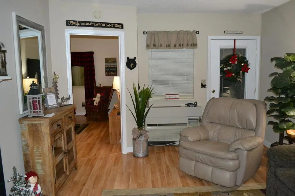 River Place Condos 407 2BD