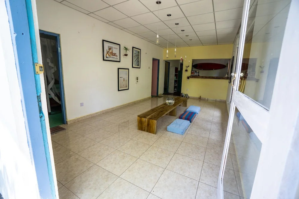 Lasantha Surf, Madiha