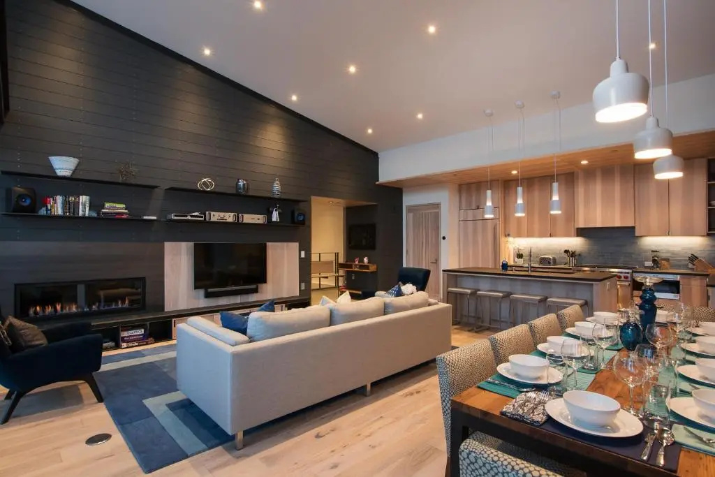 Luxury 4BD True Ski-In/Ski-Out Mid-Mountain Residence - Stellar Northstar