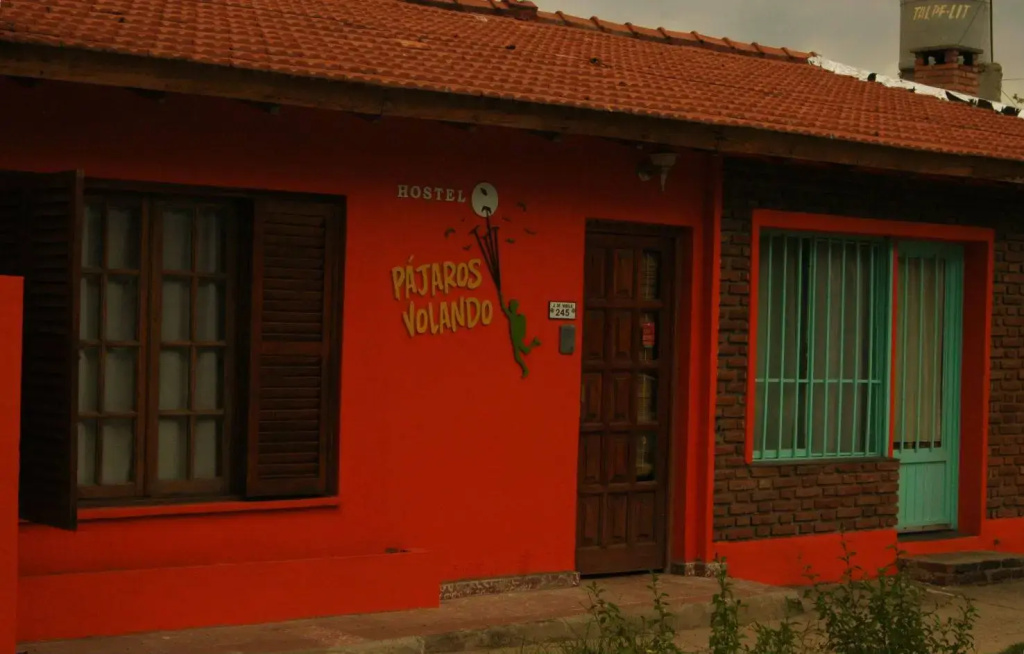 Pajaros Volando Hostel