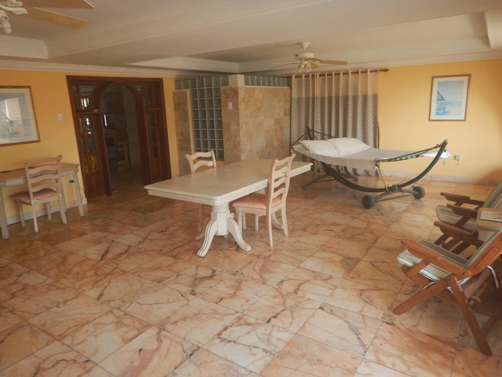 Beach White Villa Aruba